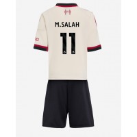 Stroje piłkarskie Liverpool Mohamed Salah #11 Koszulka Wyjazdowej dla dzieci 2025-26 Krótki Rękaw (+ szorty)